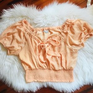 AE Off-shoulder yellow/orange crop top
